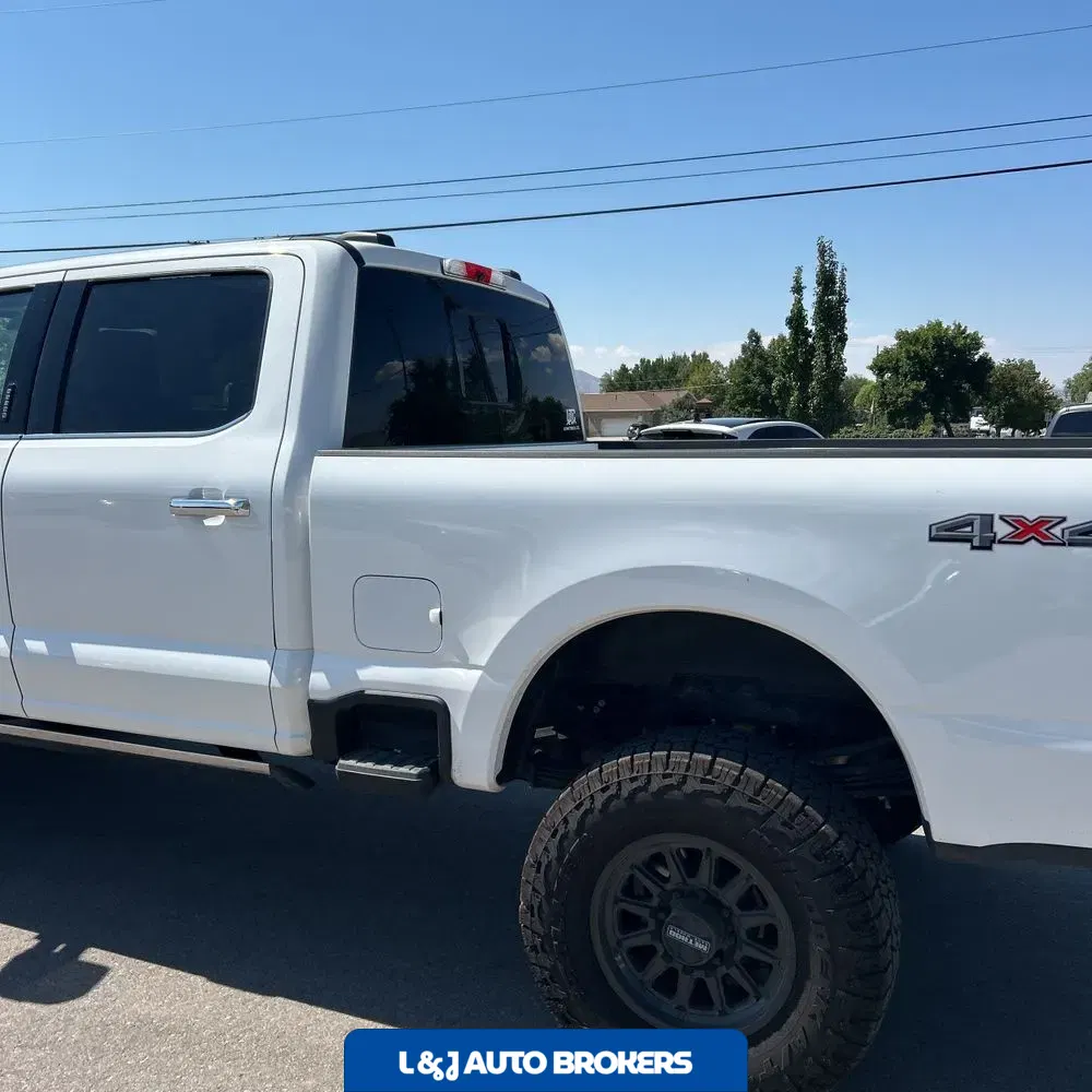 2023 Ford F350 S/D Platinum