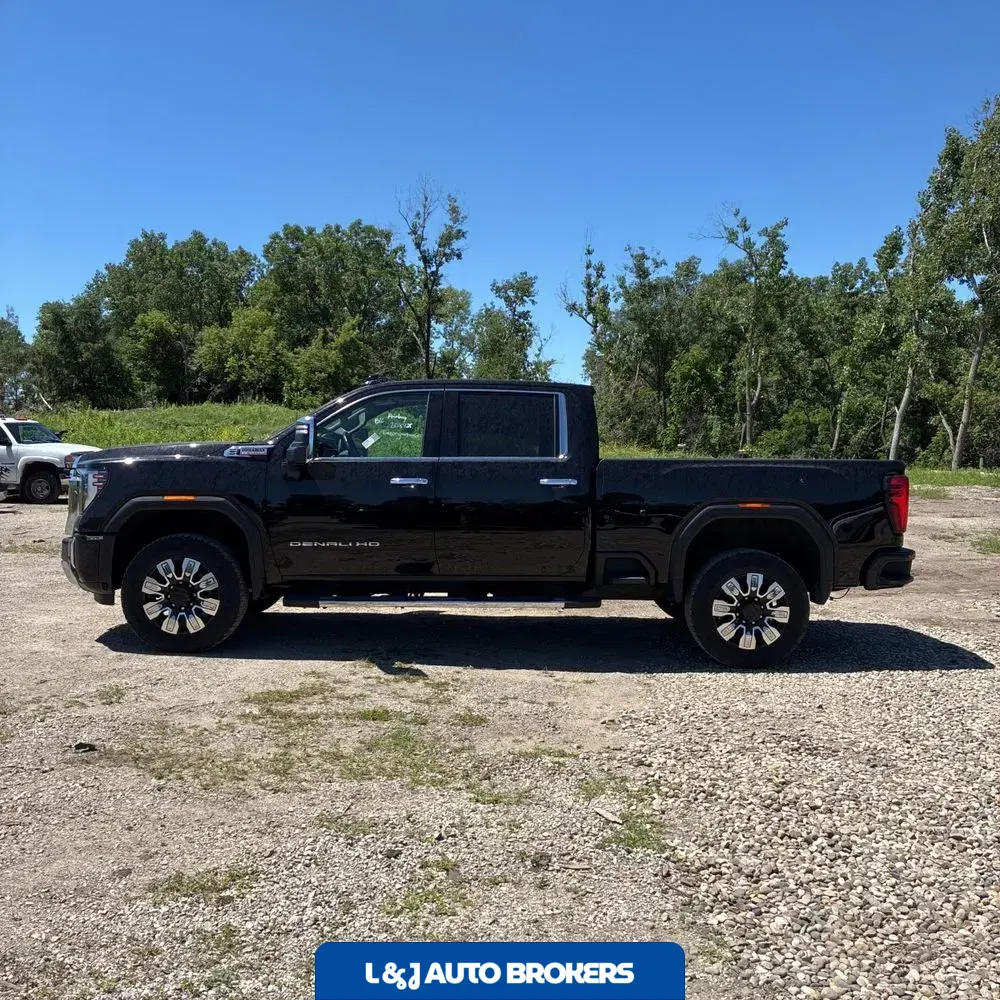 2024 GMC Sierra 2500 Denali