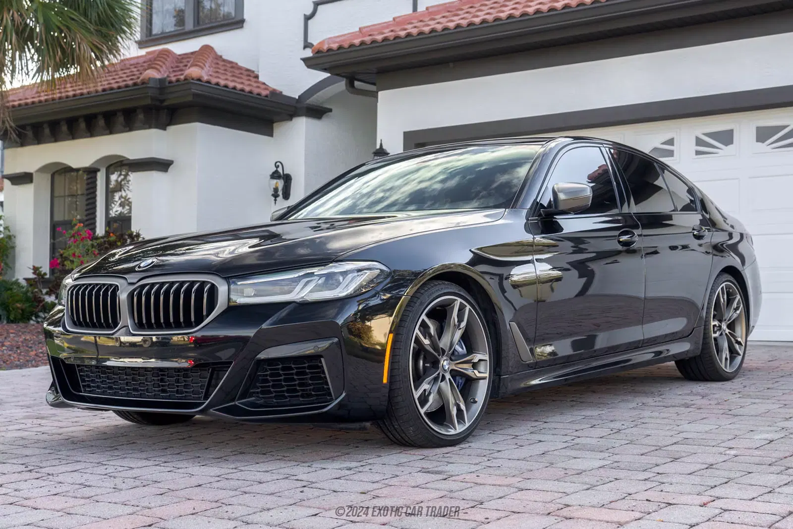 2022 BMW M550i xDrive xDrive