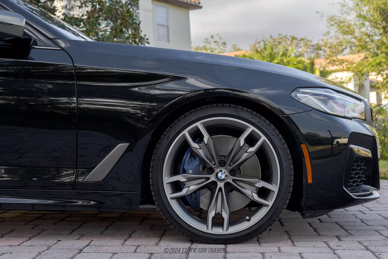2022 BMW M550i xDrive xDrive