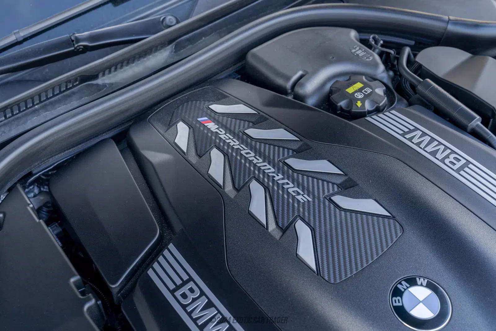 2022 BMW M550i xDrive xDrive