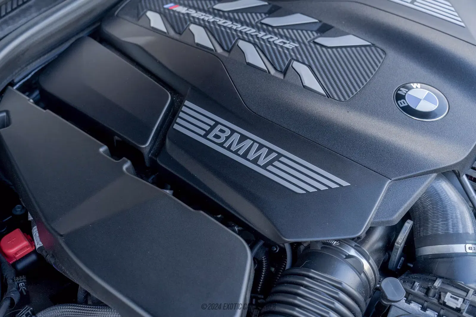 2022 BMW M550i xDrive xDrive
