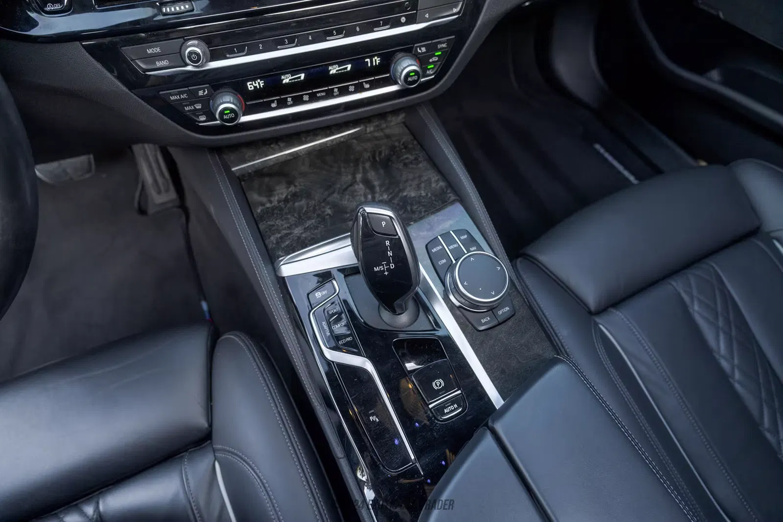 2022 BMW M550i xDrive xDrive