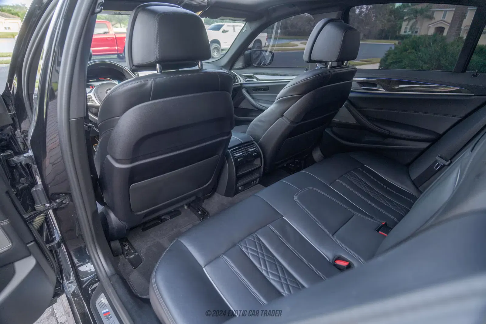 2022 BMW M550i xDrive xDrive