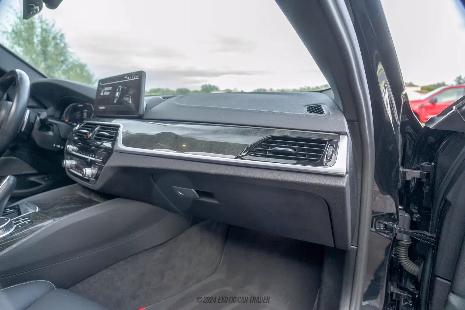 2022 BMW M550i xDrive xDrive