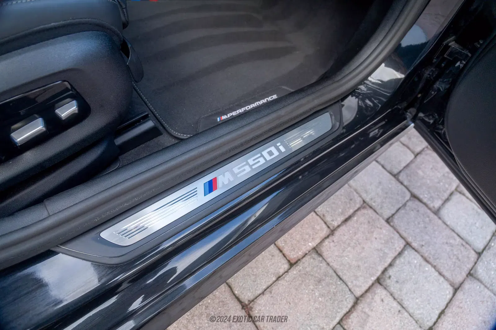 2022 BMW M550i xDrive xDrive