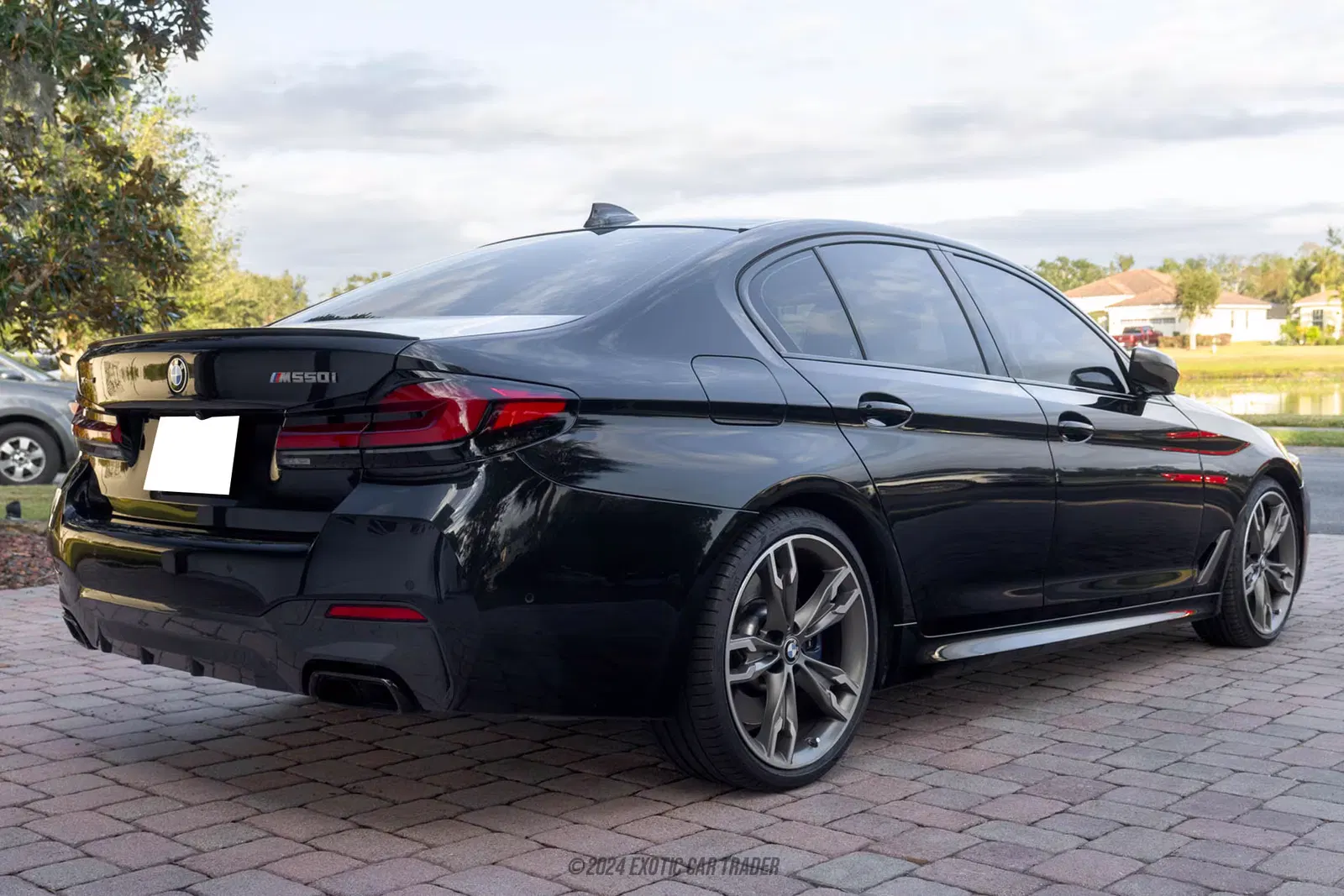 2022 BMW M550i xDrive xDrive