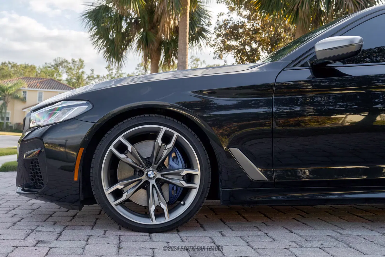 2022 BMW M550i xDrive xDrive