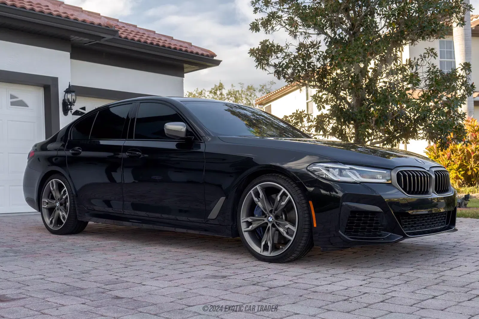 2022 BMW M550i xDrive xDrive