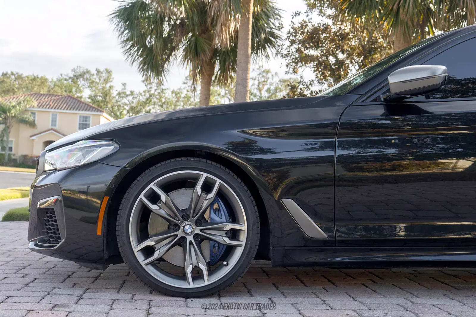 2022 BMW M550i xDrive xDrive