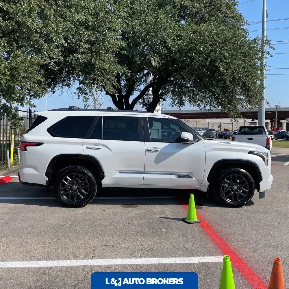 2025 Toyota Sequoia Platinum