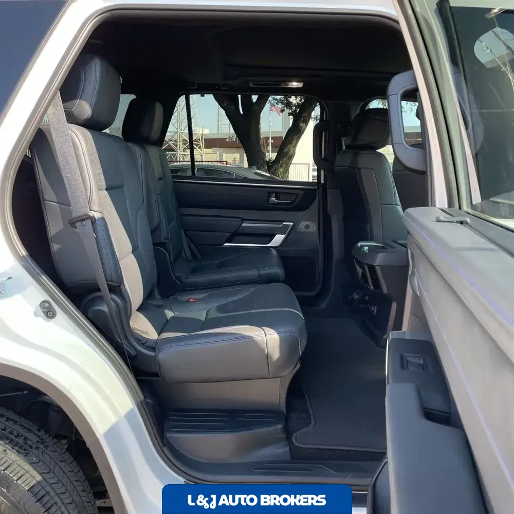 2025 Toyota Sequoia Platinum