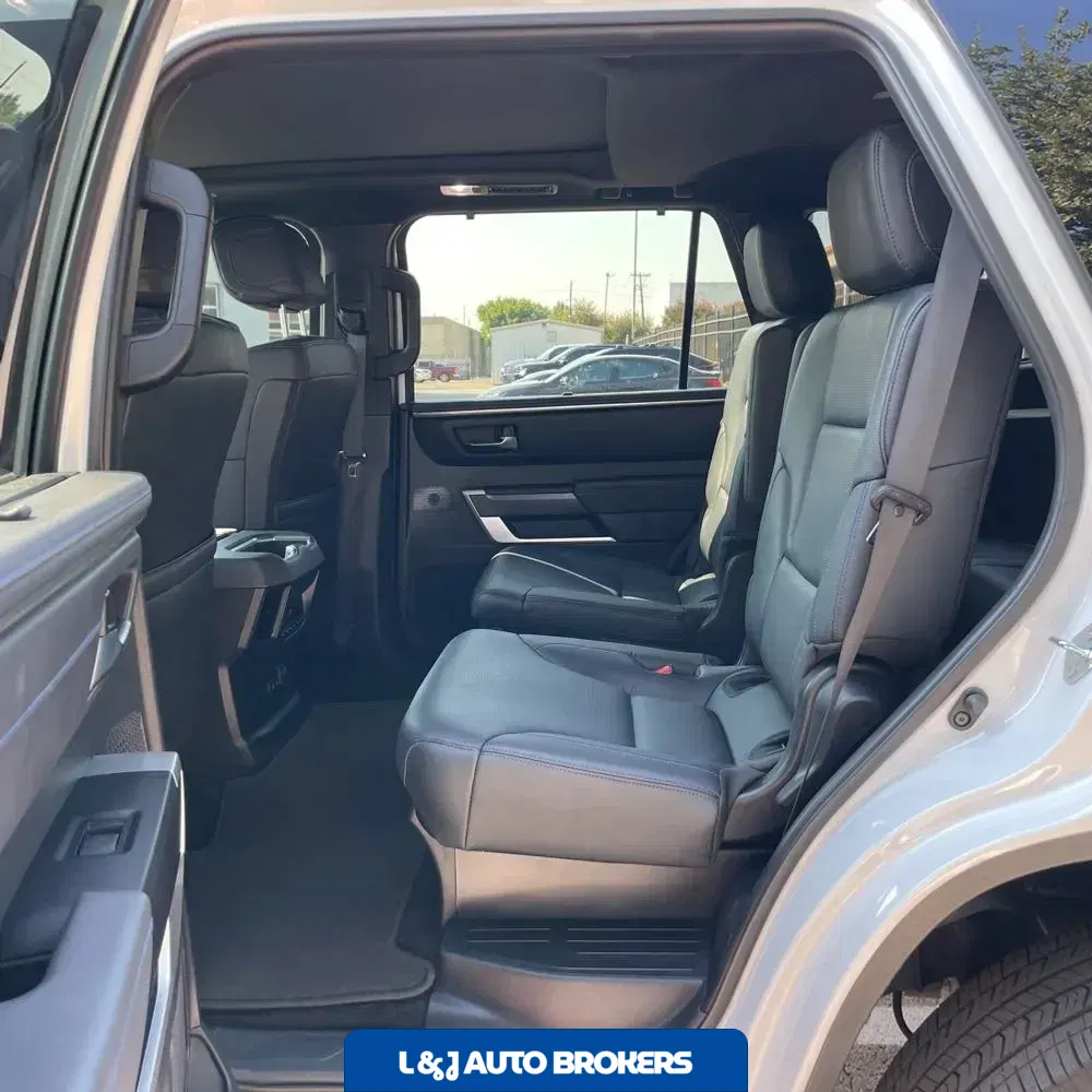 2025 Toyota Sequoia Platinum