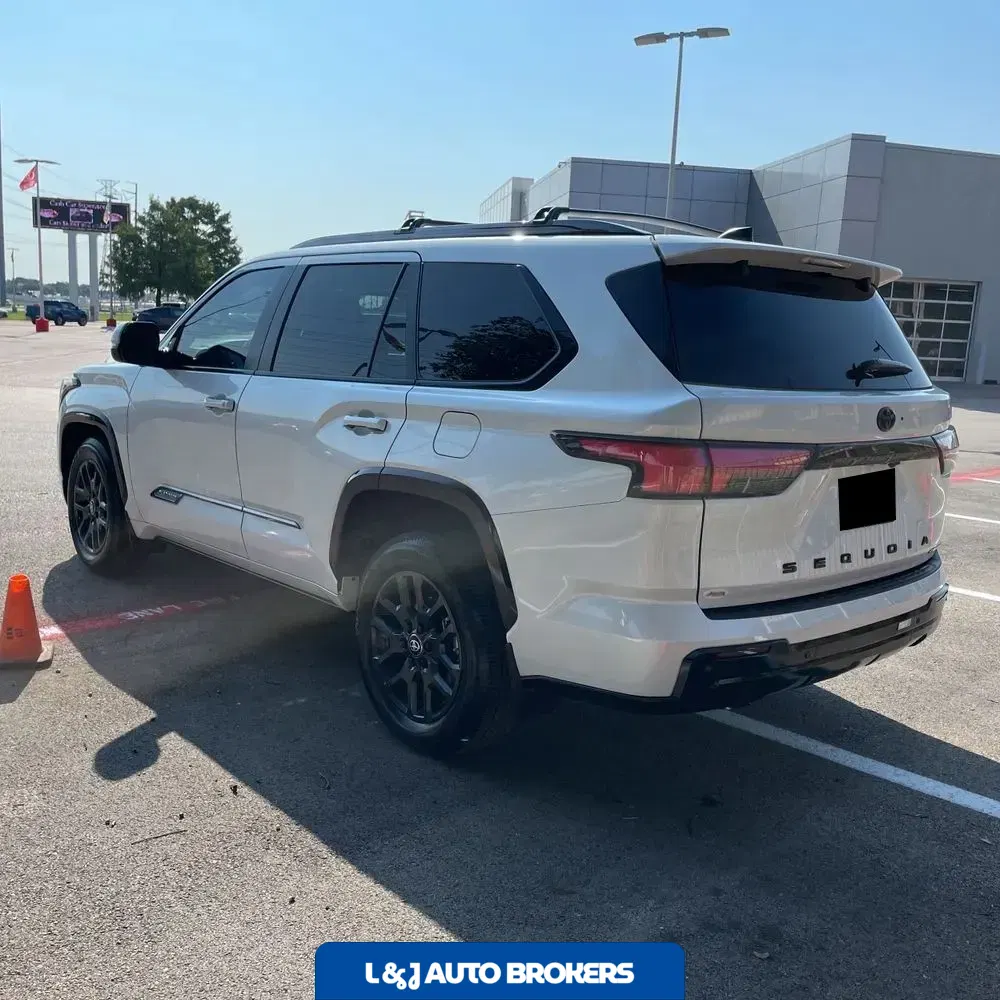 2025 Toyota Sequoia Platinum
