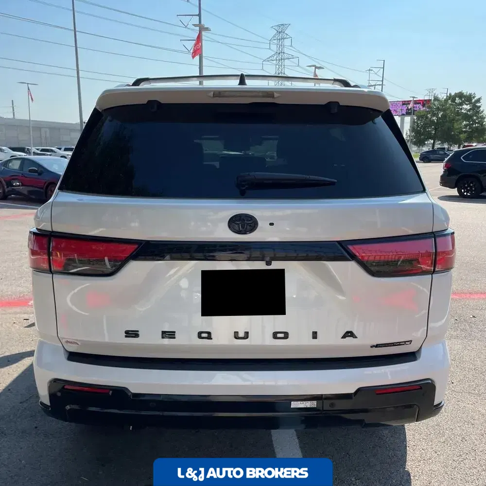 2025 Toyota Sequoia Platinum