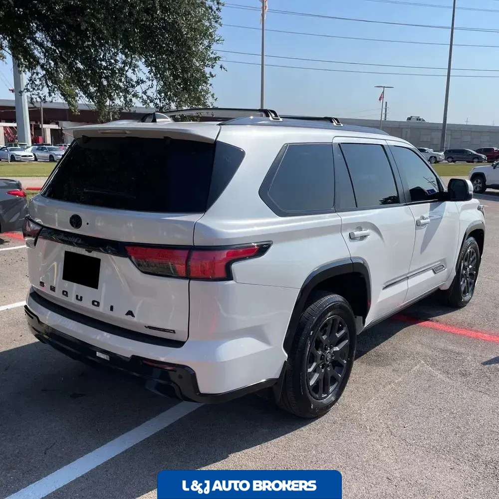 2025 Toyota Sequoia Platinum