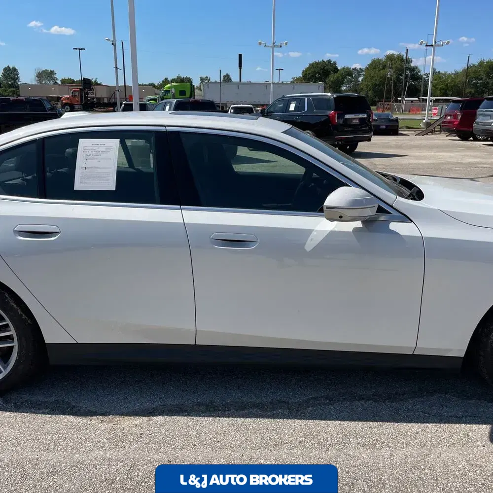 2025 BMW 5-Series 530i xDrive