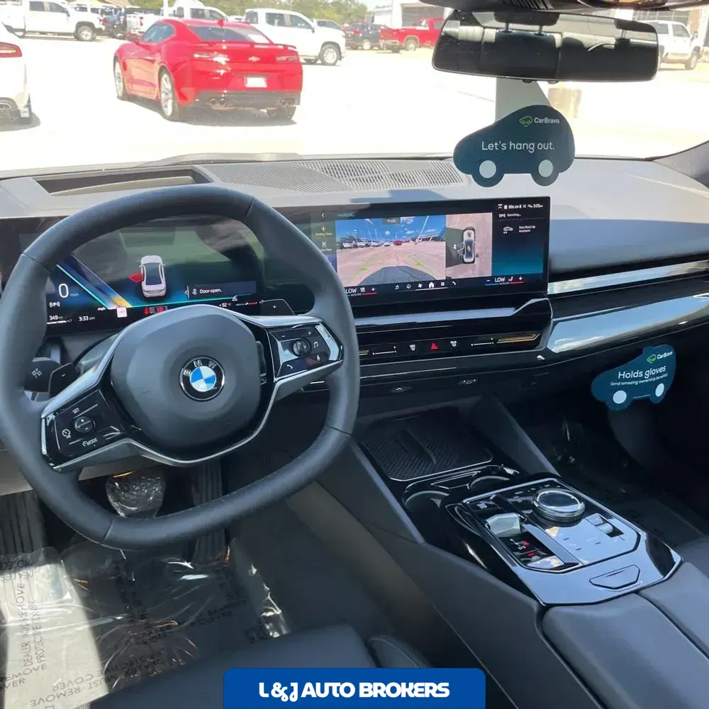 2025 BMW 5-Series 530i xDrive