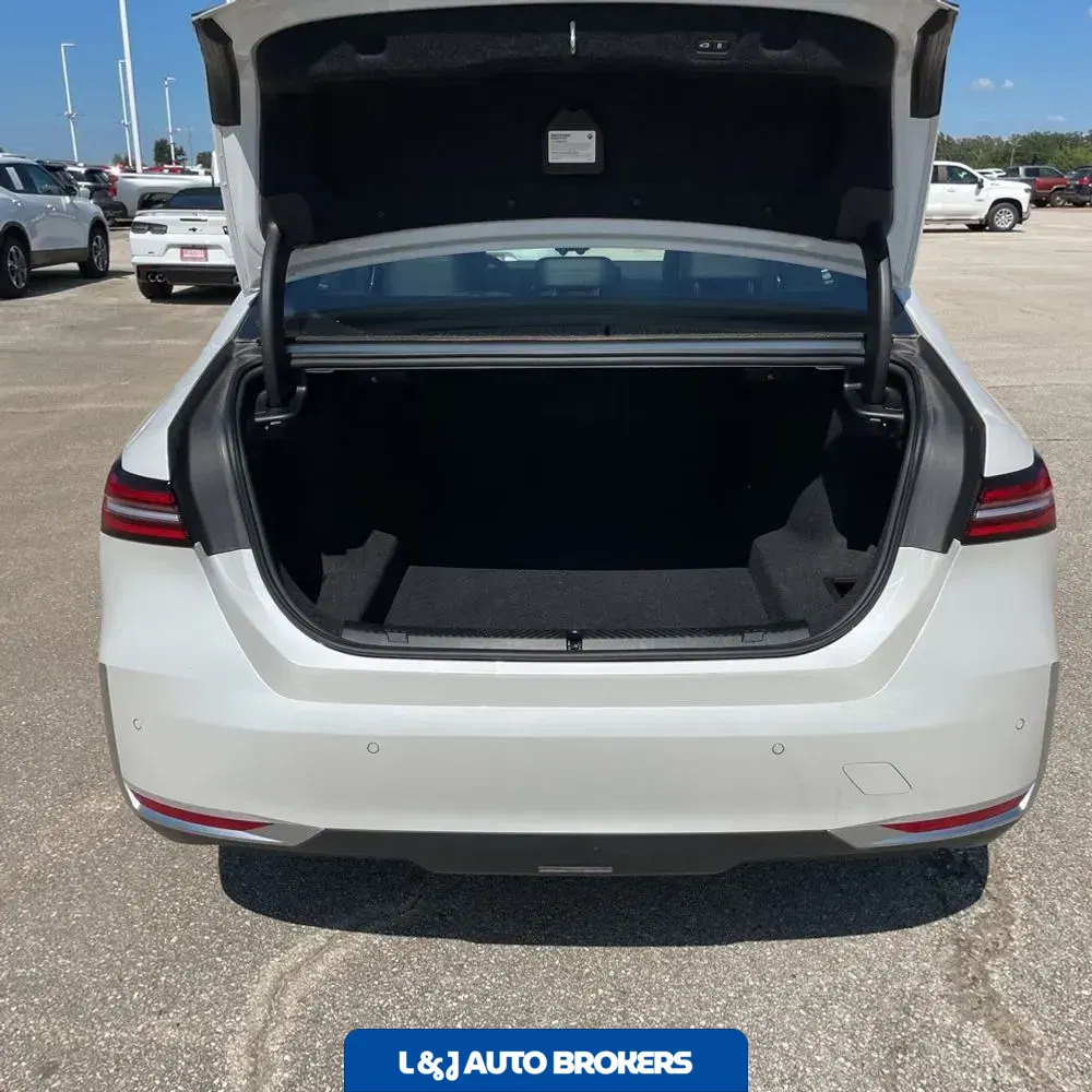 2025 BMW 5-Series 530i xDrive