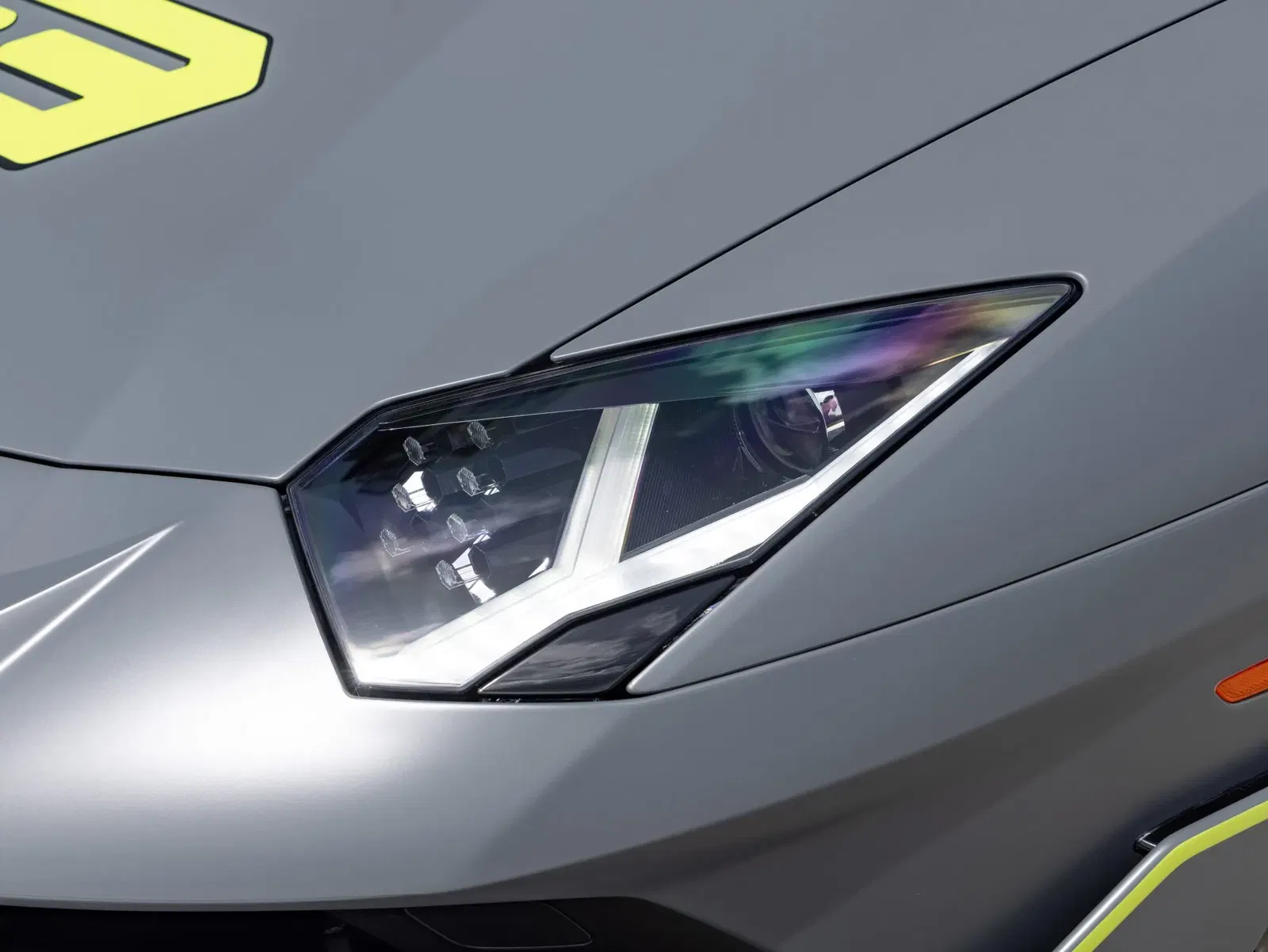 125-Mile 2021 Lamborghini Aventador LP770-4 SVJ 63 Roadster