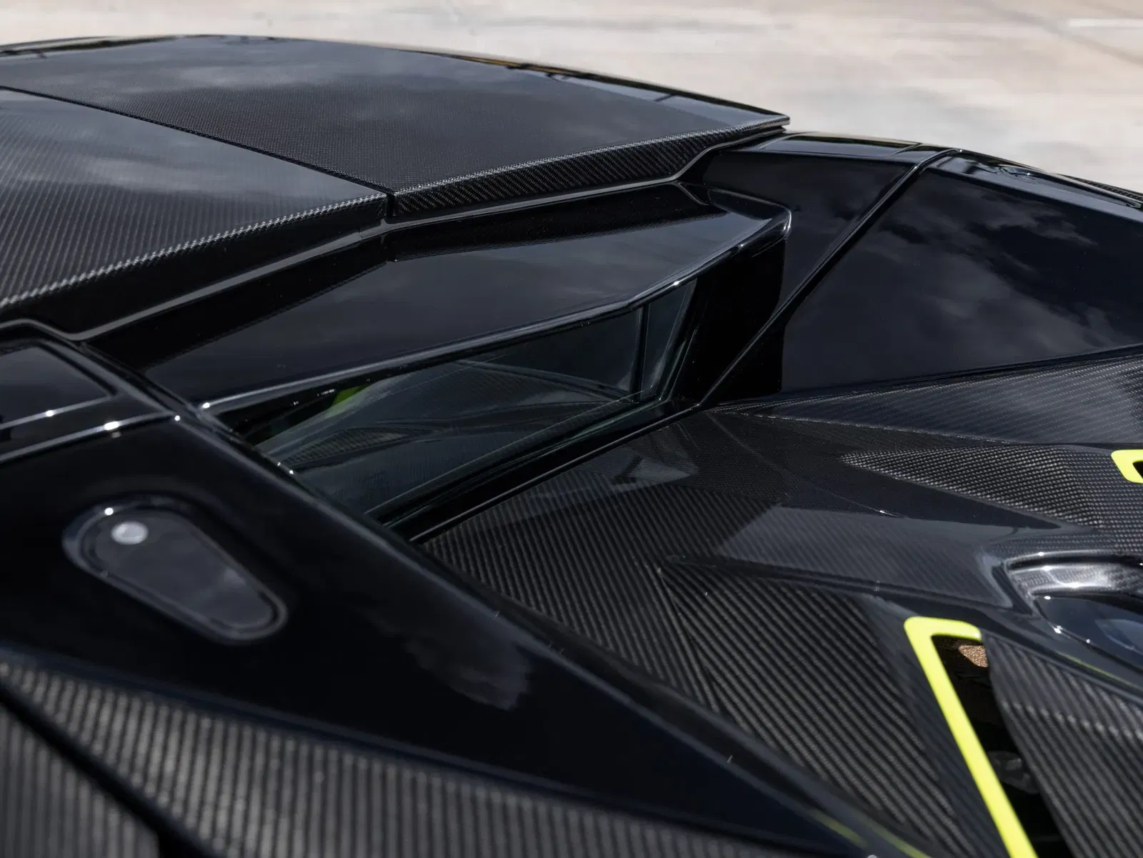 125-Mile 2021 Lamborghini Aventador LP770-4 SVJ 63 Roadster