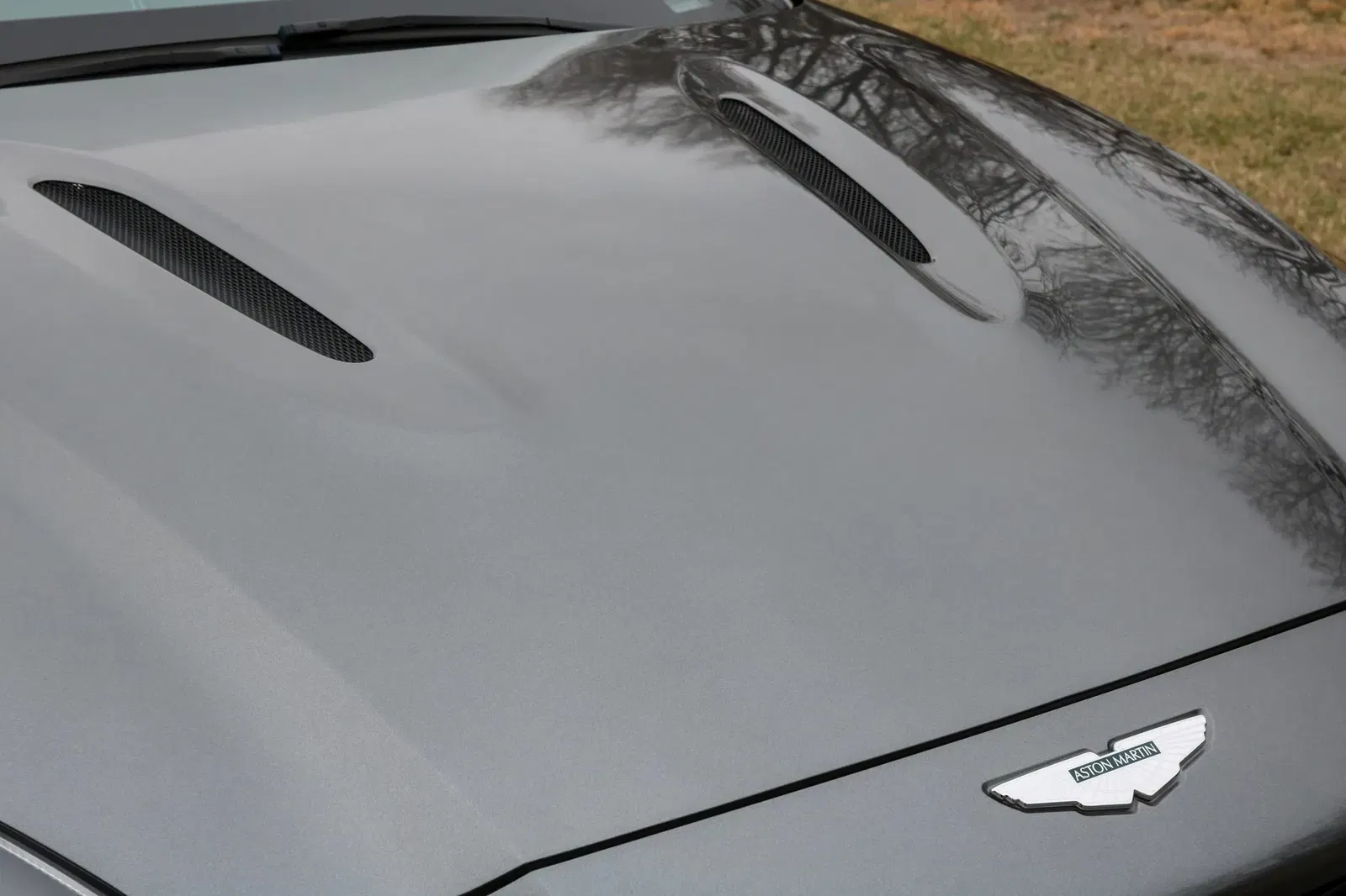2021 Aston Martin DBX