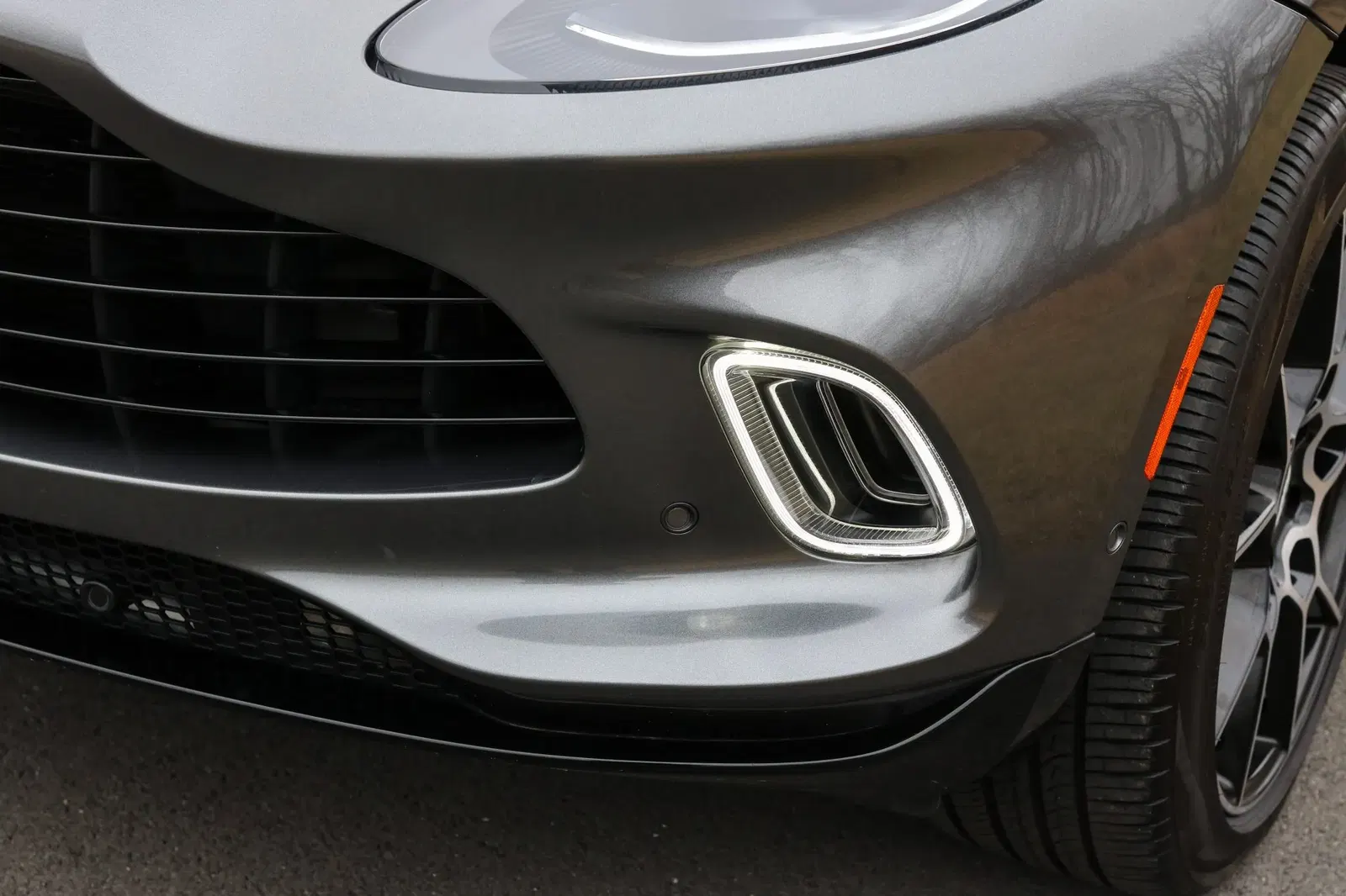 2021 Aston Martin DBX