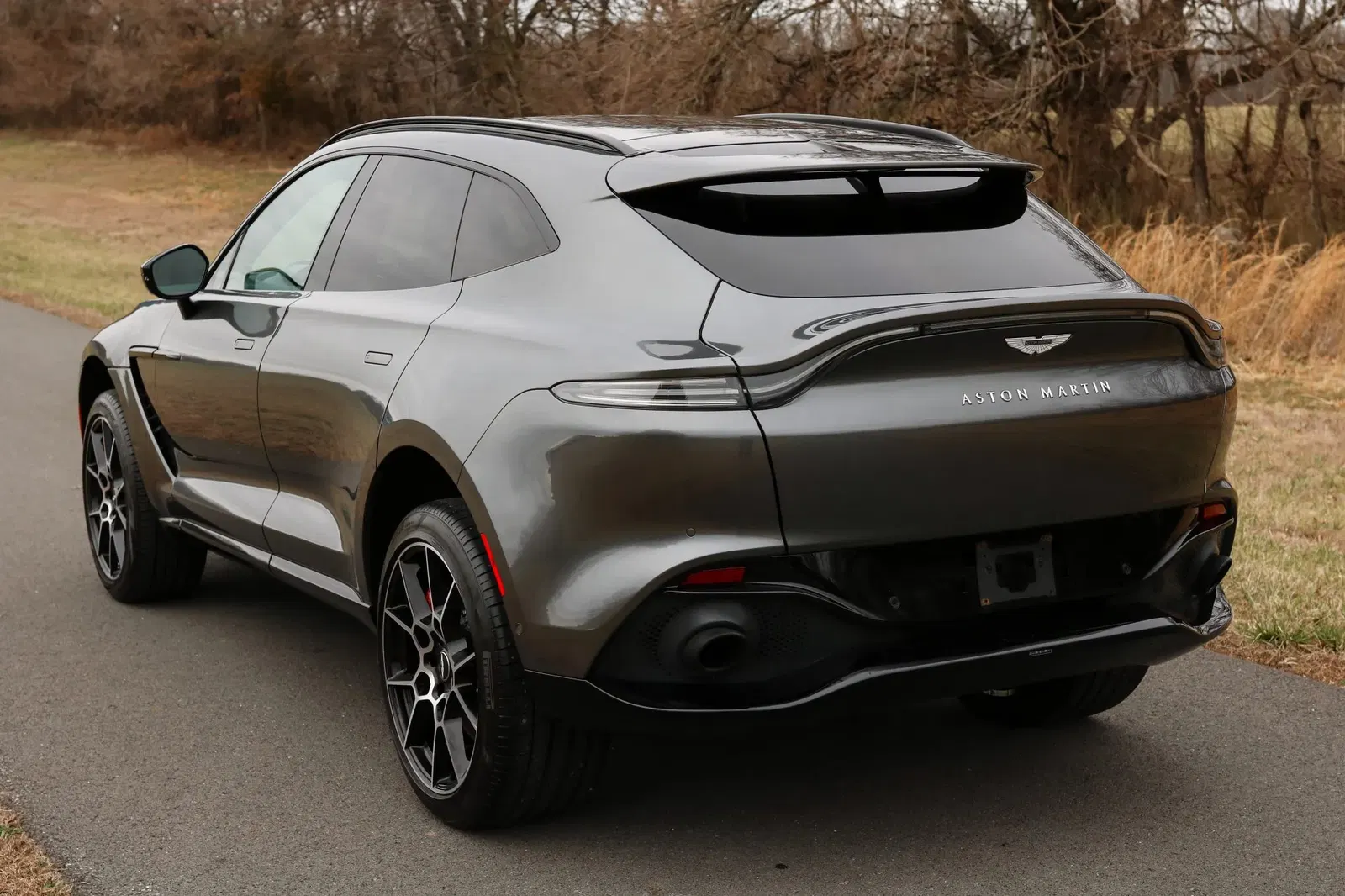 2021 Aston Martin DBX