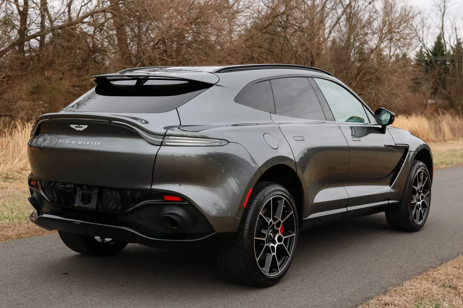 2021 Aston Martin DBX