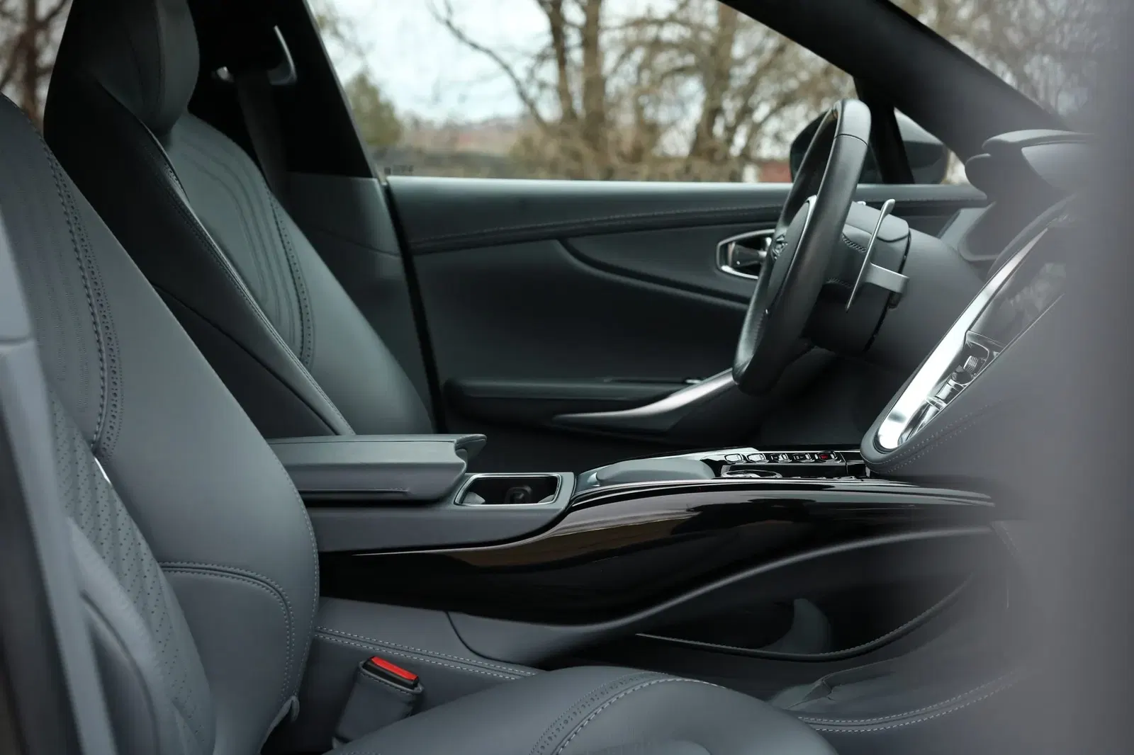 2021 Aston Martin DBX