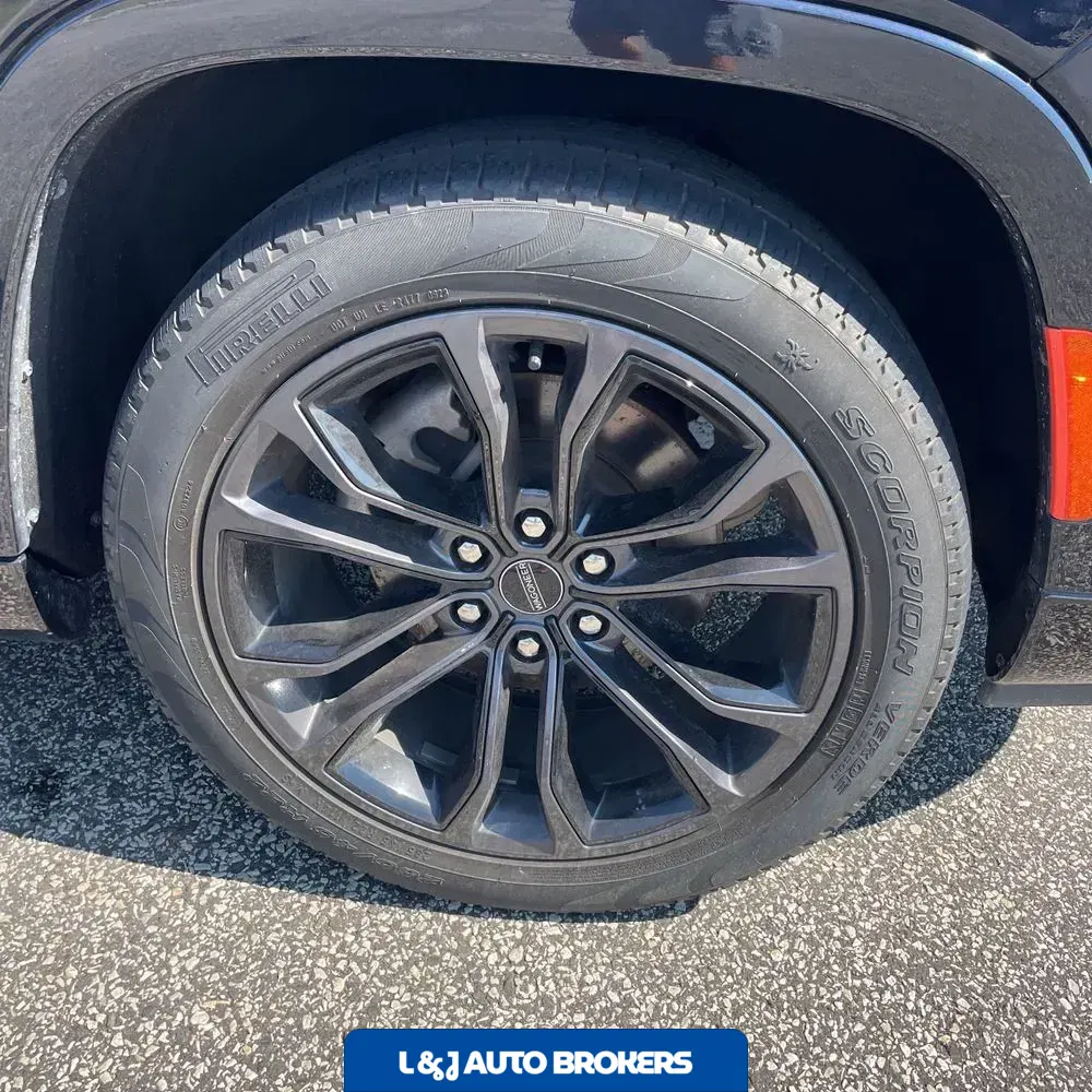 2023 Jeep Grand Wagoneer Obsidian