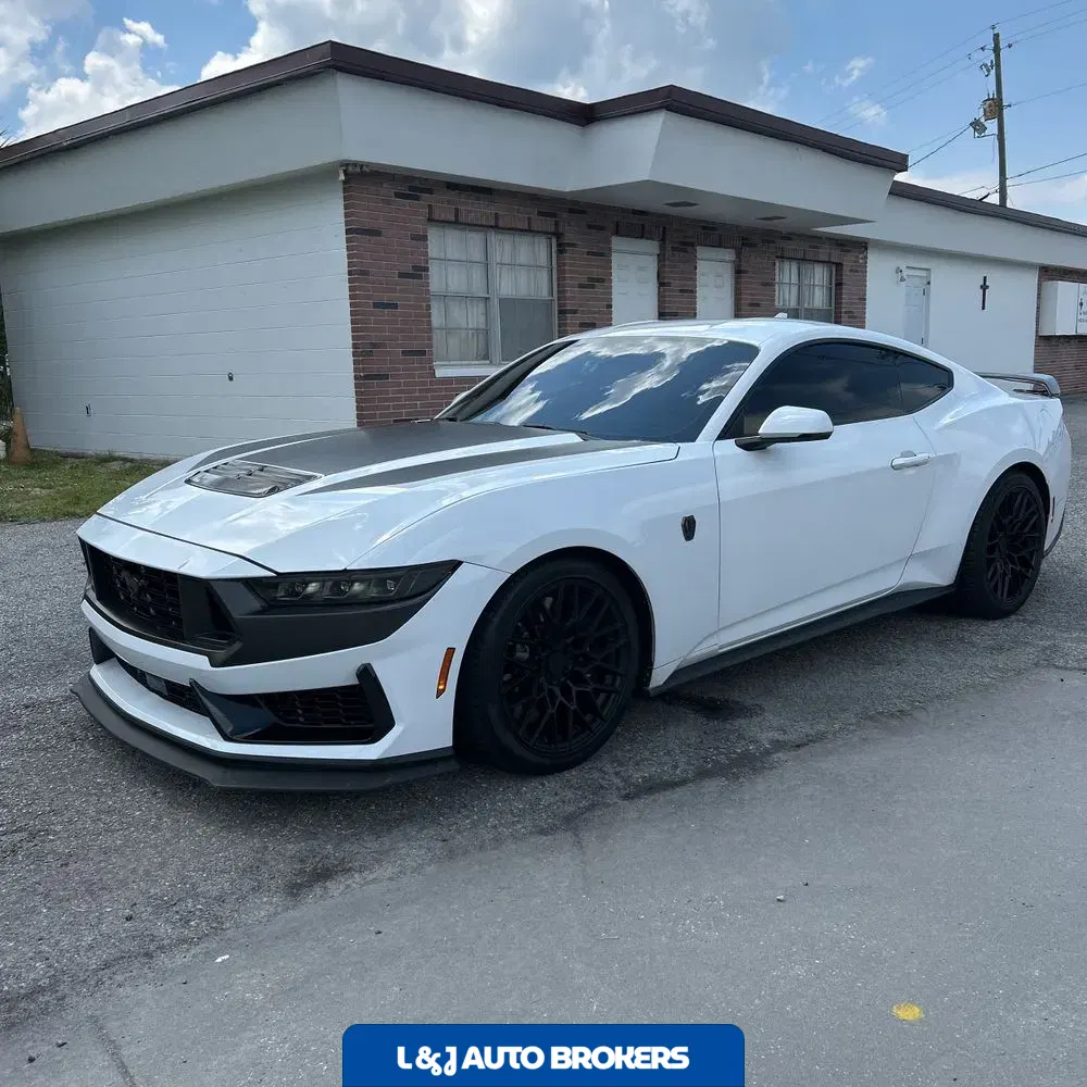 2024 Ford Mustang Dark Horse
