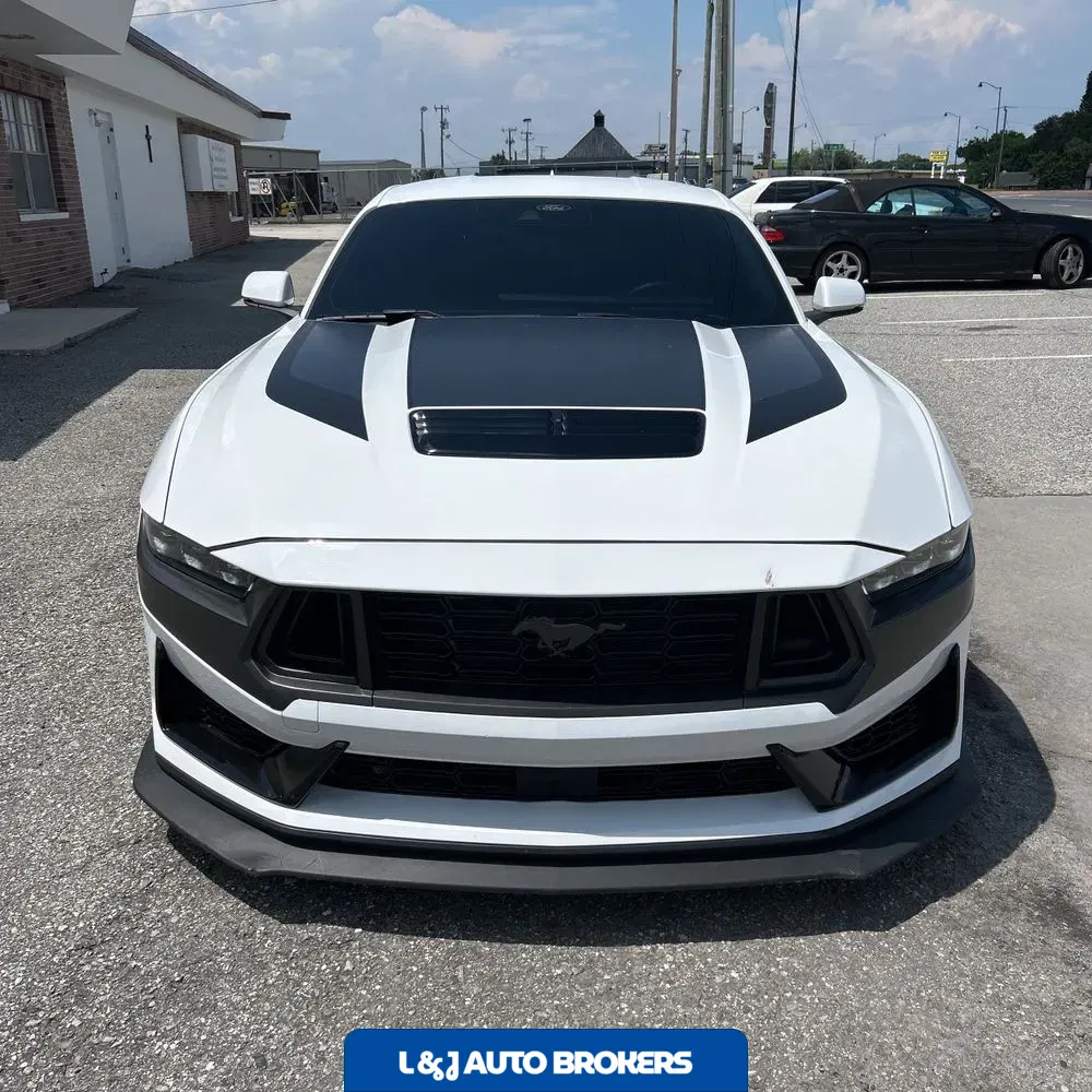2024 Ford Mustang Dark Horse