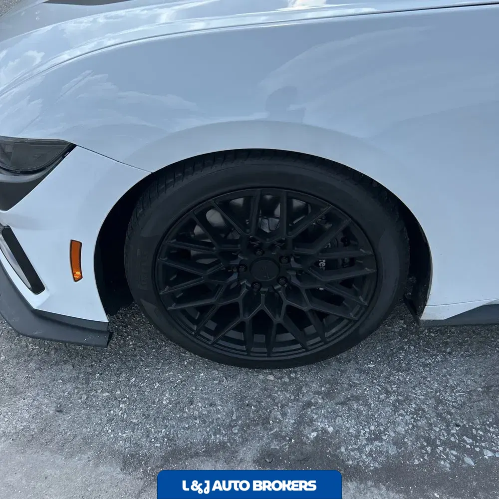 2024 Ford Mustang Dark Horse