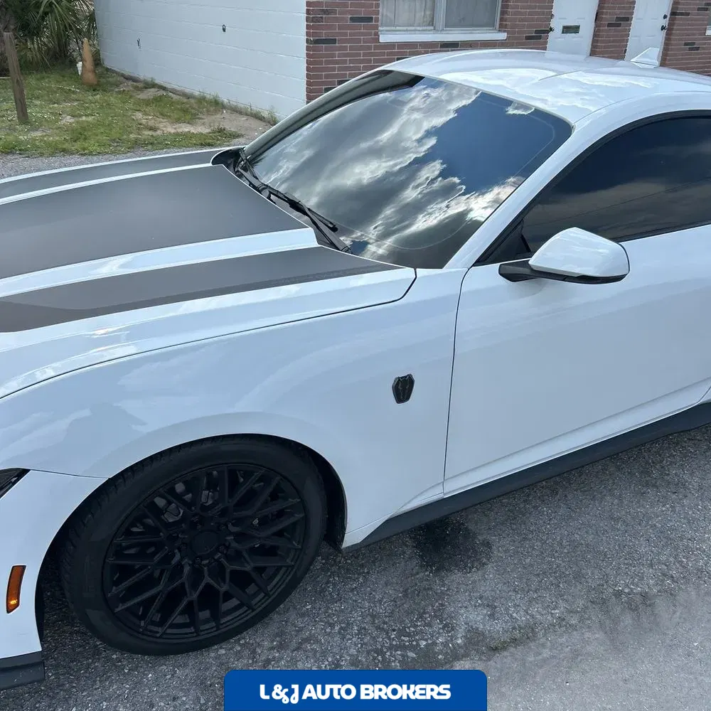 2024 Ford Mustang Dark Horse