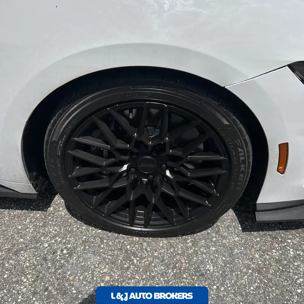 2024 Ford Mustang Dark Horse