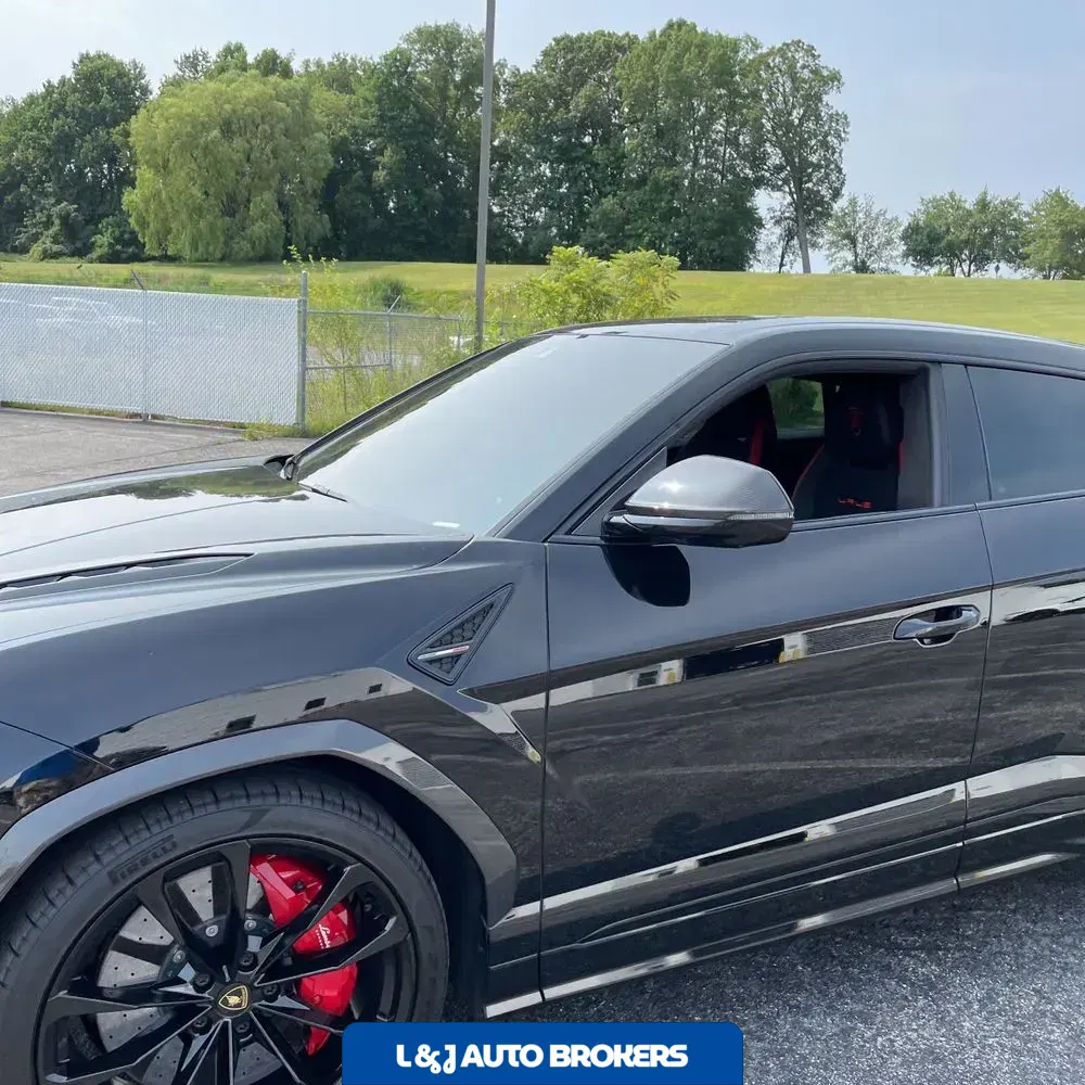 2023 Lamborghini Urus S