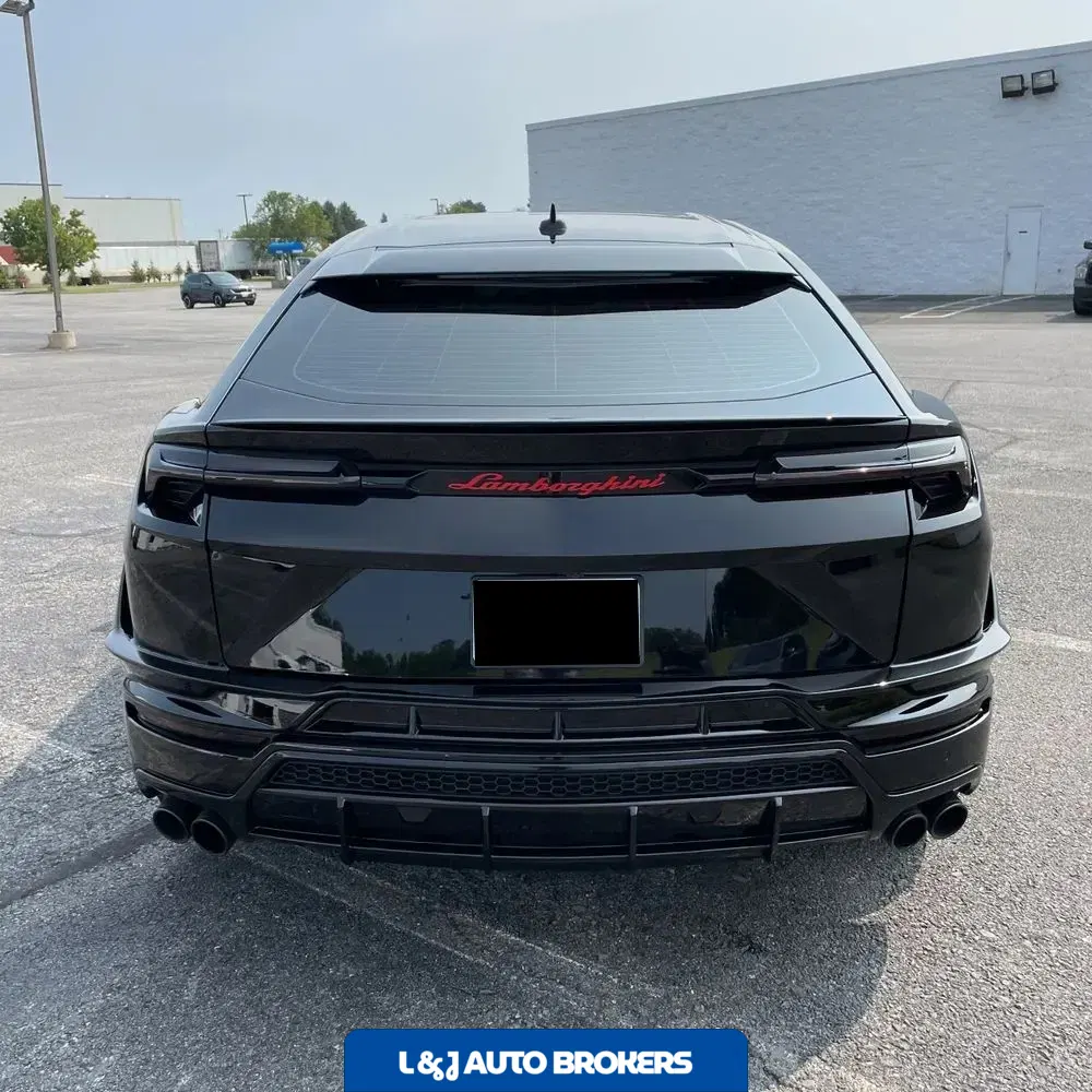 2023 Lamborghini Urus S