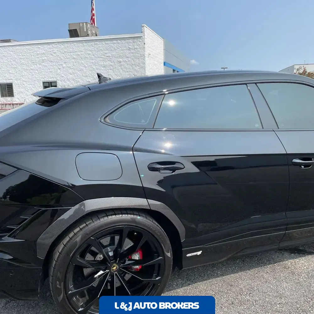 2023 Lamborghini Urus S