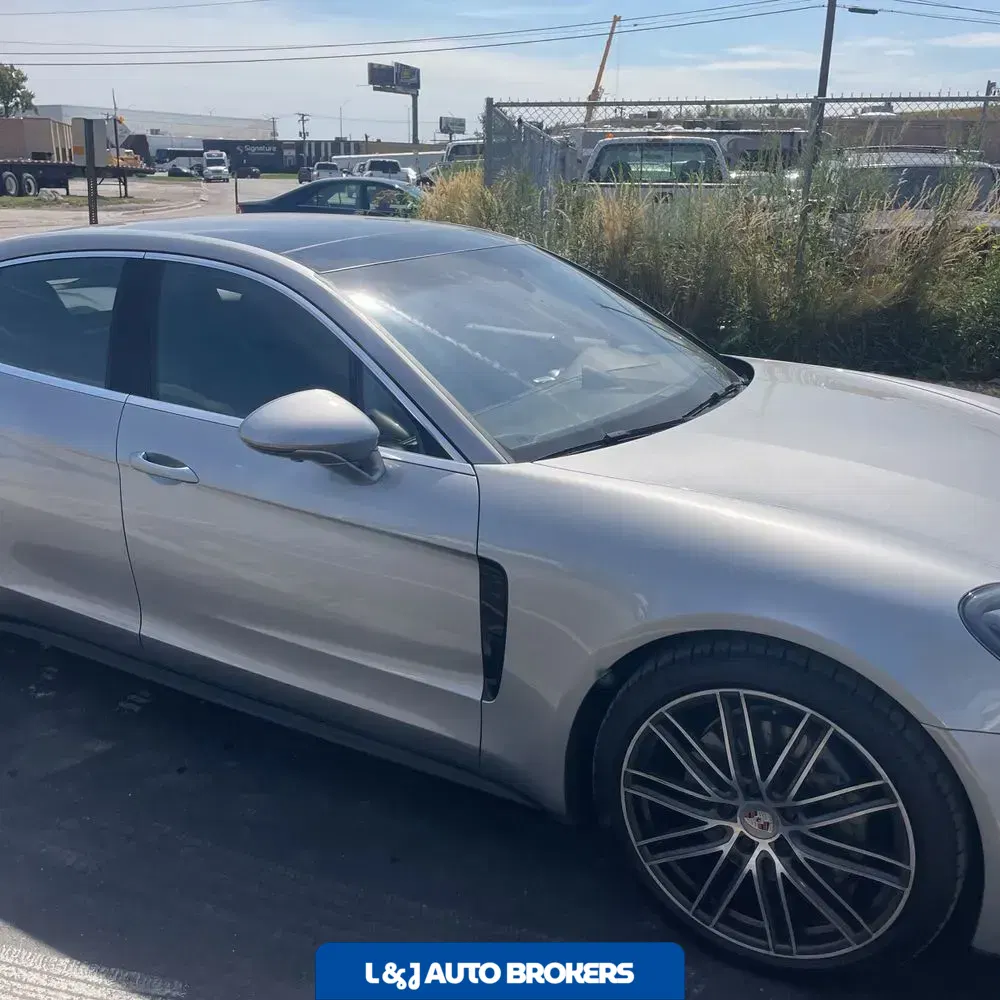 2018 Porsche Panamera 4S