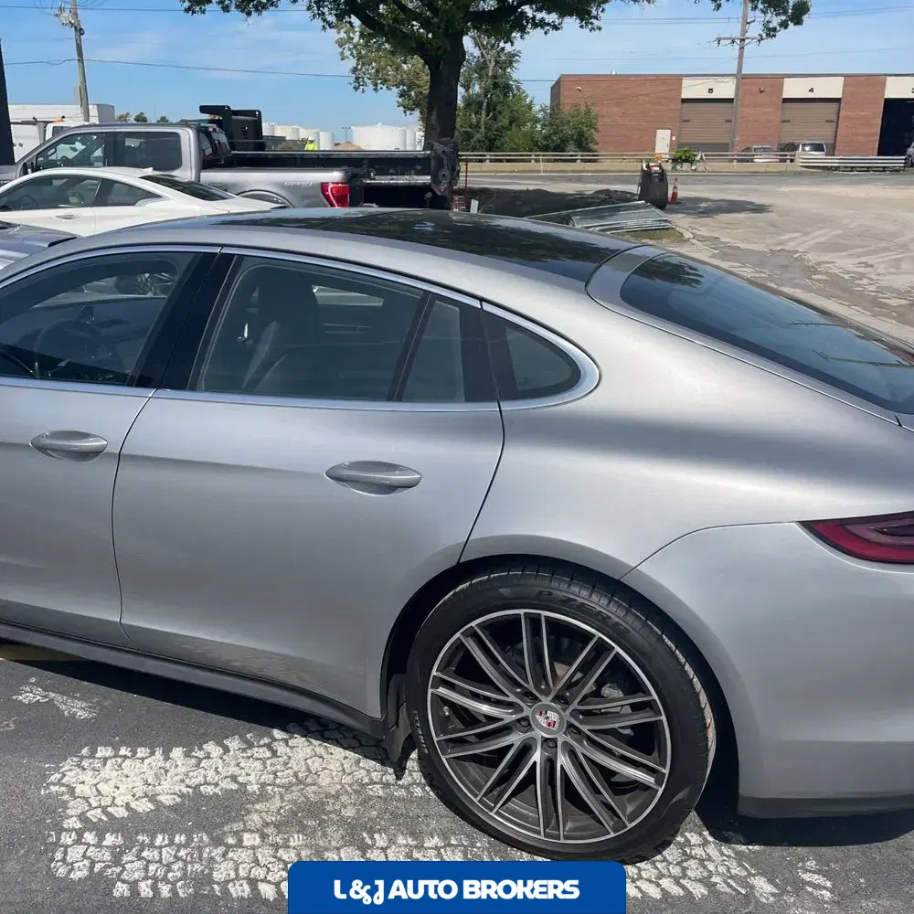 2018 Porsche Panamera 4S