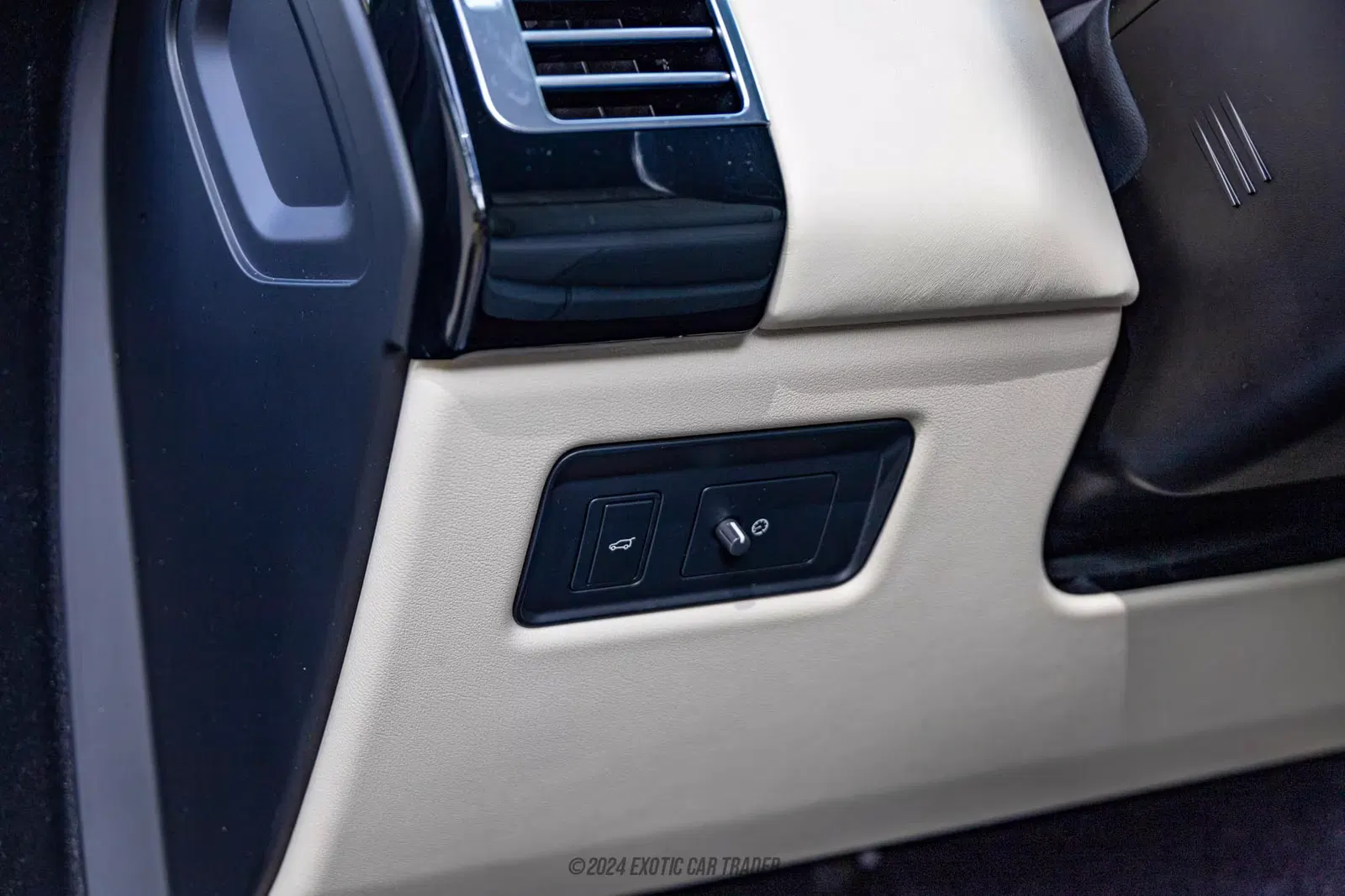 2021 Land Rover Range Rover HSE Westminster Edition