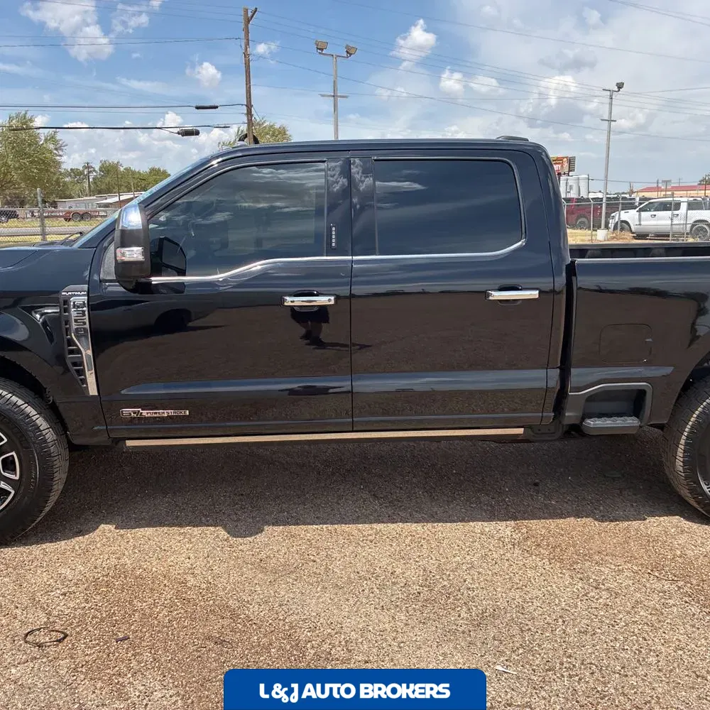 2024 Ford F-350 Super Duty Platinum