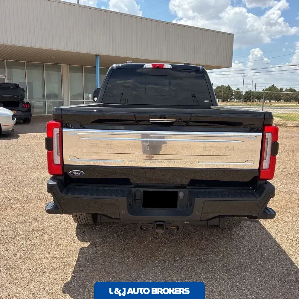 2024 Ford F-350 Super Duty Platinum