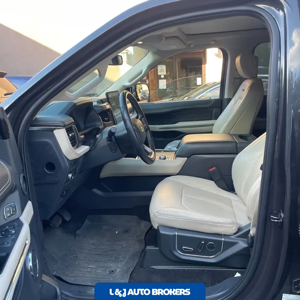 2022 Ford Expedition MAX Platinum