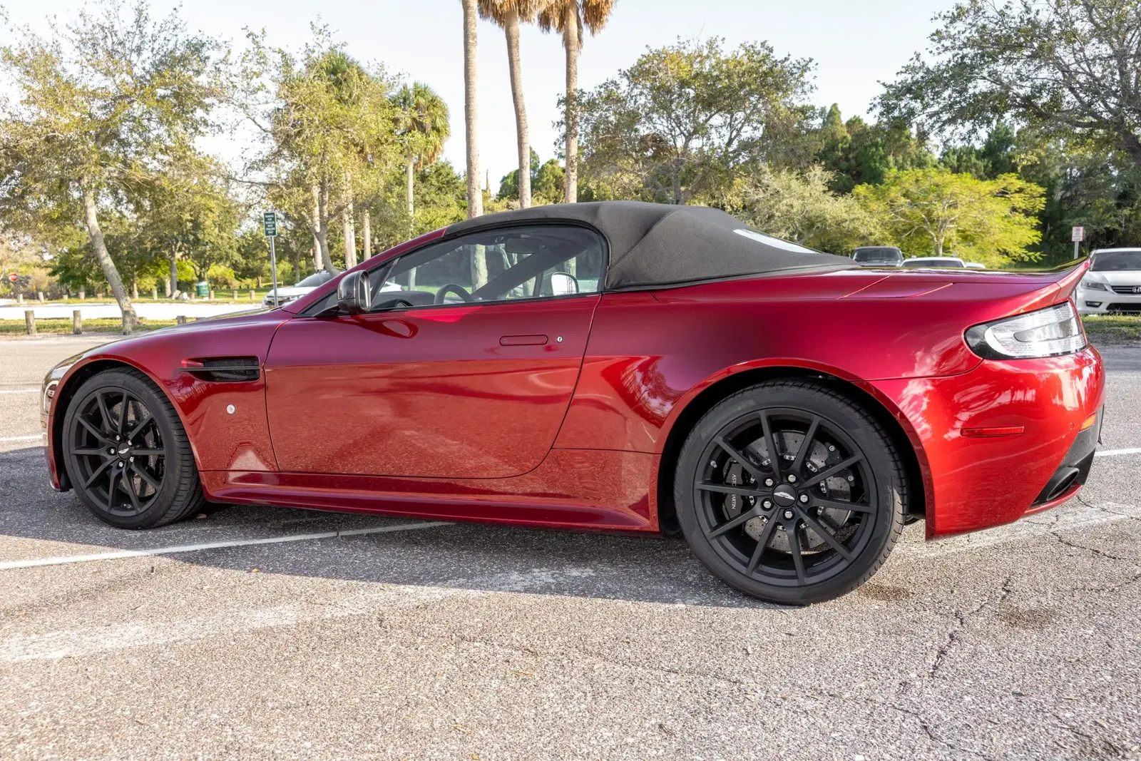 3k-Mile 2017 Aston Martin V12 Vantage S Roadster 7-Speed