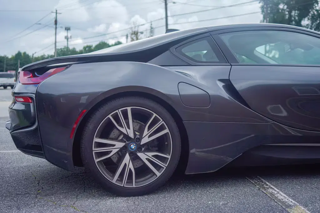 2016 BMW I8 Giga World