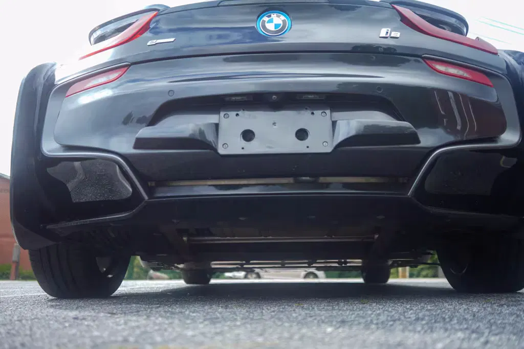 2016 BMW I8 Giga World