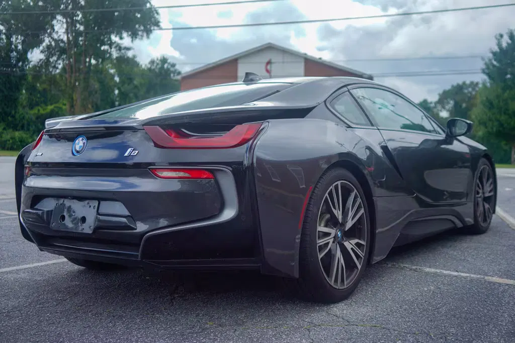 2016 BMW I8 Giga World