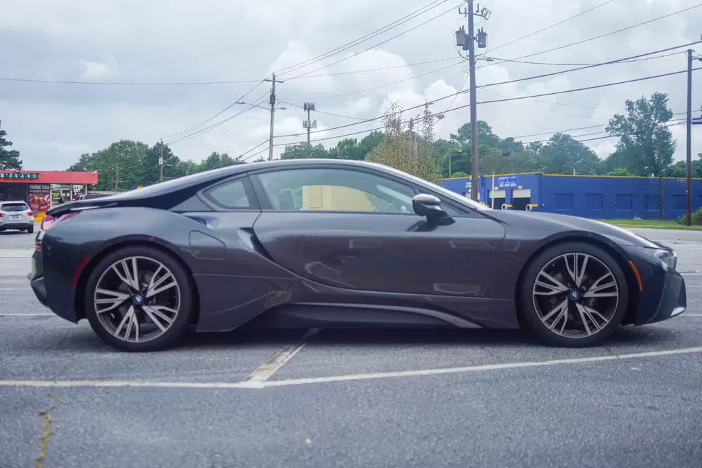 2016 BMW I8 Giga World
